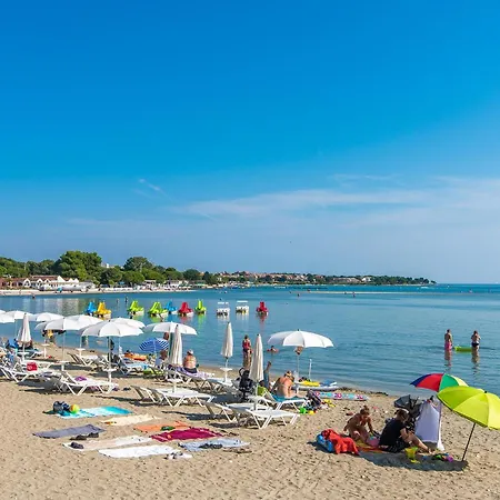 In With Kitchen アパート