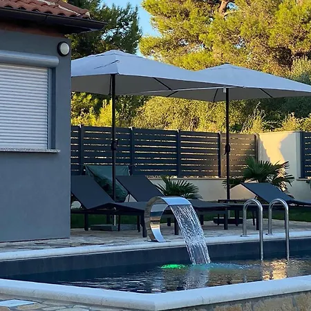 In With Kitchen アパート