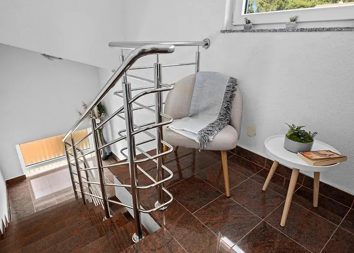 Appartement In With Kitchen