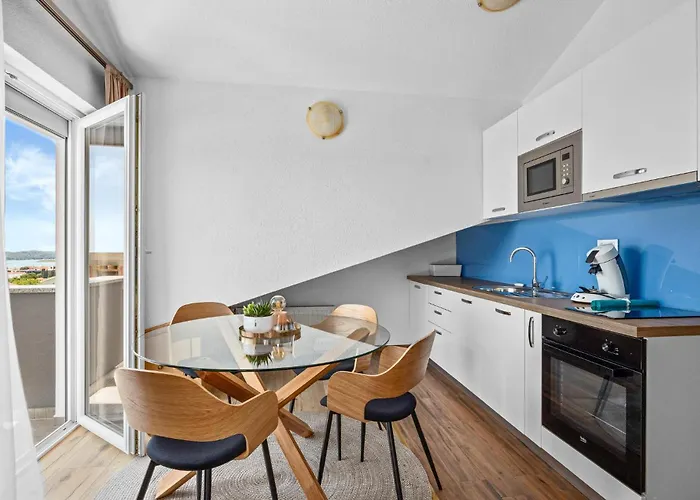 In With Kitchen Appartement