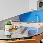 1 Bedroom Stunning In Appartement