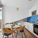 1 Bedroom Stunning In Appartement
