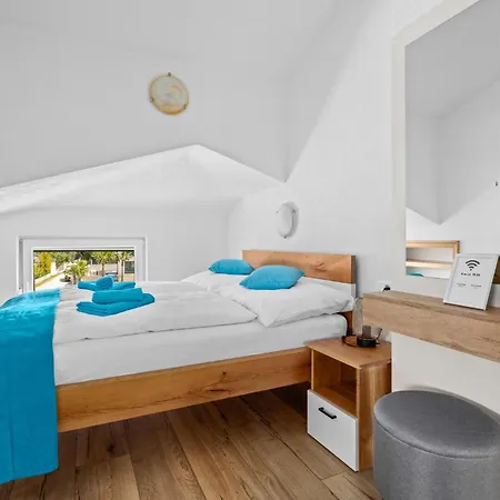 In With Kitchen Medulin