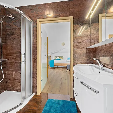 In With Kitchen Apartman *